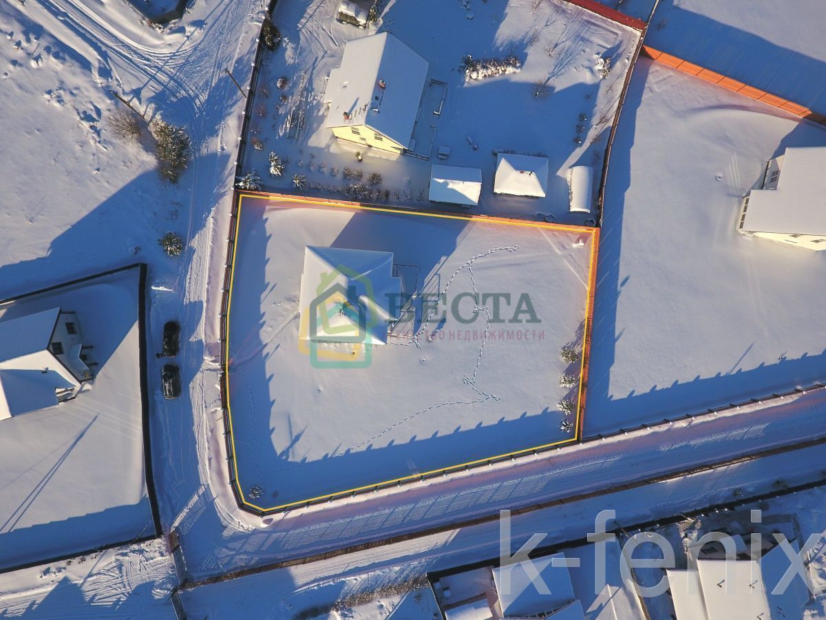дом 231 метров, участок 17 сот